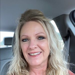 Meet your Posher, Deidre